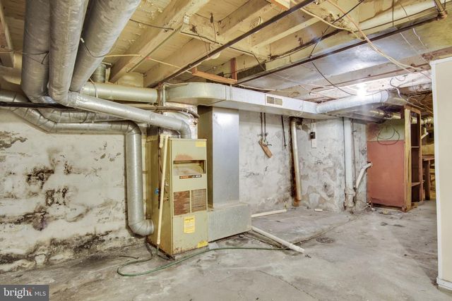 967 E KING ST, York, PA 17403