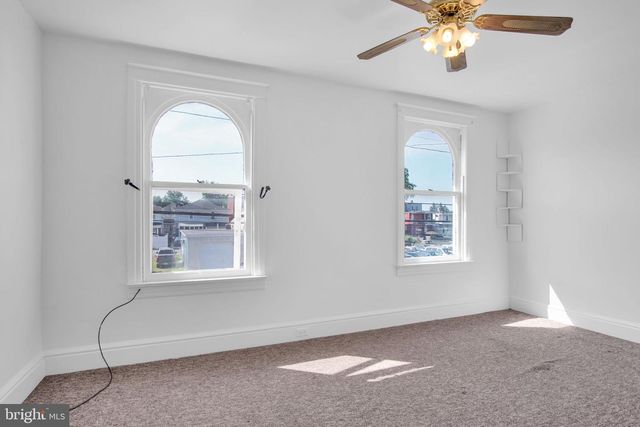 967 E KING ST, York, PA 17403