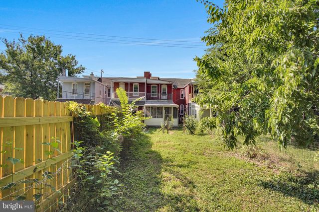 967 E KING ST, York, PA 17403