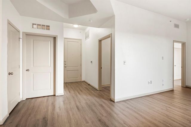 3505 Sage Road 314, Houston, TX 77056