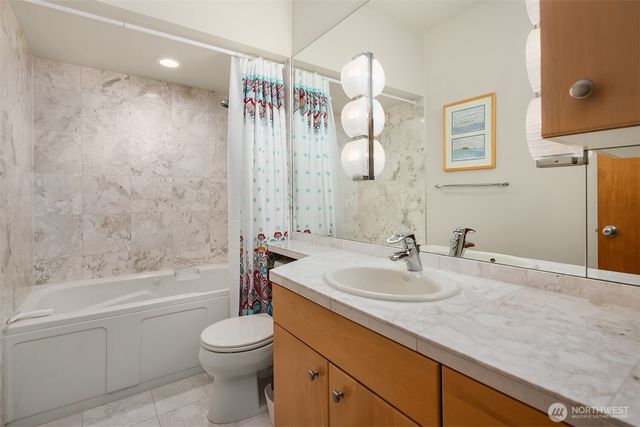 2337 NW 194th Place, Shoreline, WA 98177