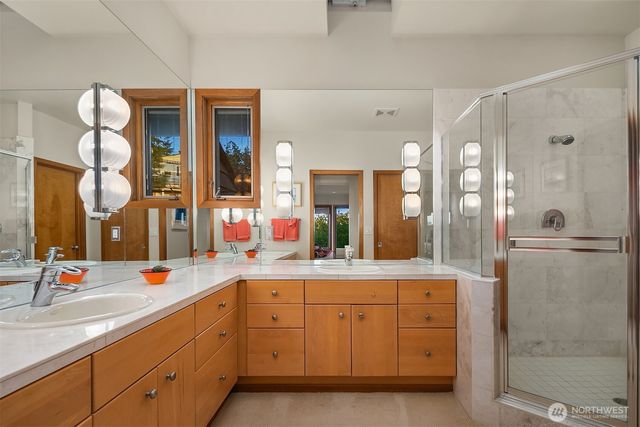 2337 NW 194th Place, Shoreline, WA 98177