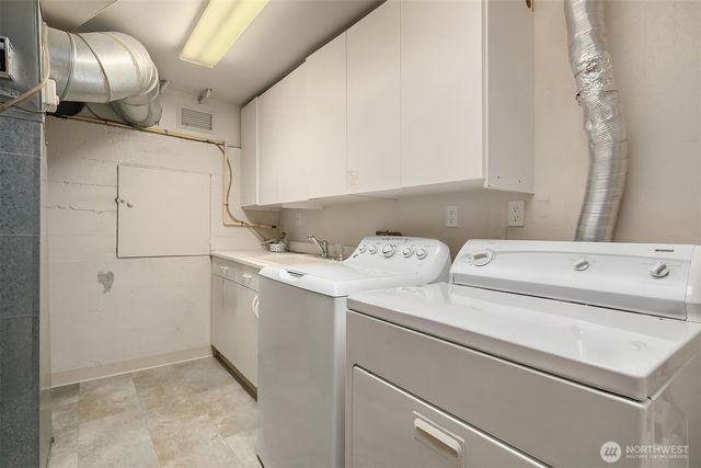 2337 NW 194th Place, Shoreline, WA 98177