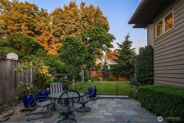 2337 NW 194th Place, Shoreline, WA 98177