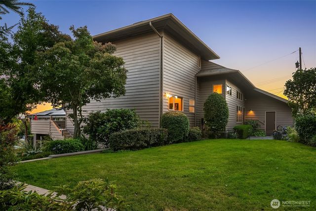 2337 NW 194th Place, Shoreline, WA 98177