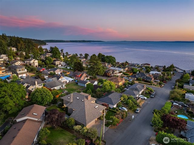 2337 NW 194th Place, Shoreline, WA 98177