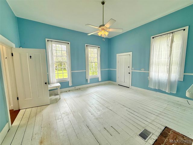 324 Centenary Street, Valley Grande, AL 36701