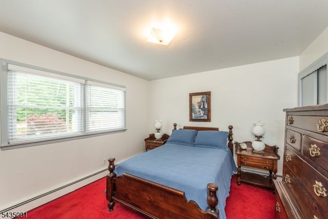 1 Aspen Rd, Ringwood Boro, NJ 07456