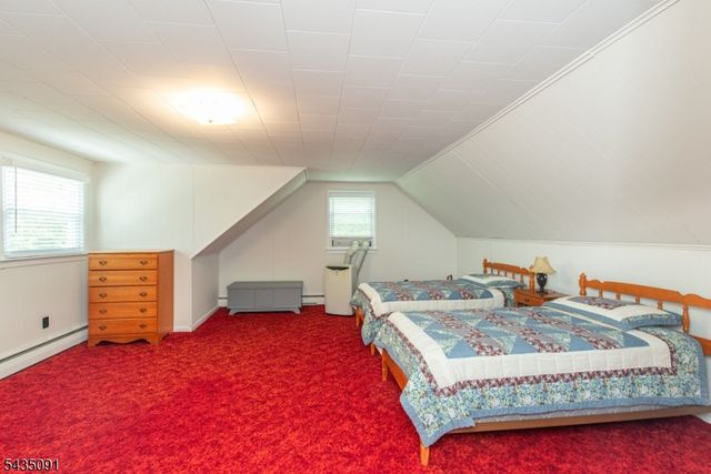 1 Aspen Rd, Ringwood Boro, NJ 07456
