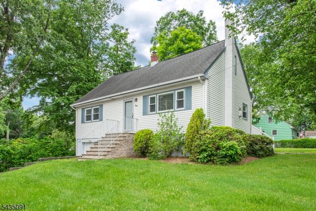 1 Aspen Rd, Ringwood Boro, NJ 07456