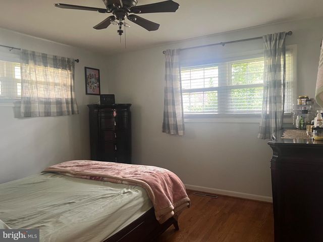 120 RIDGEWOOD AVE, Berlin, NJ 08009