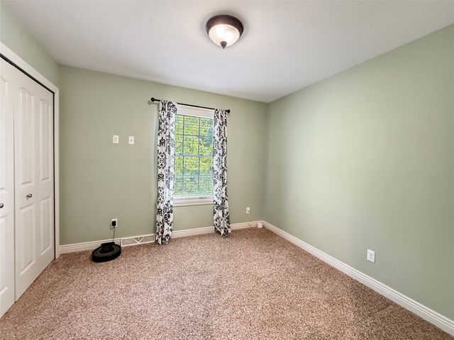 4385 STONE CREEK Drive, Erie, PA 16506