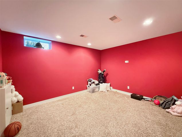 4385 STONE CREEK Drive, Erie, PA 16506