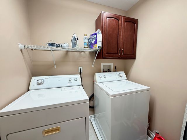 4385 STONE CREEK Drive, Erie, PA 16506
