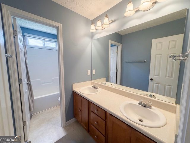 247 Meadows Drive, Senoia, GA 30276