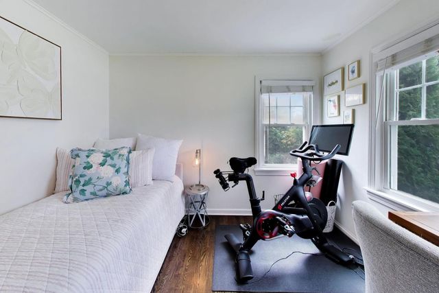 5005 N Rutherford Avenue, Chicago, IL 60656