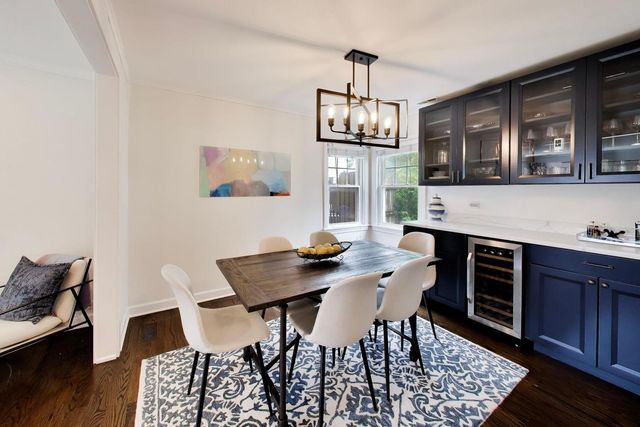 5005 N Rutherford Avenue, Chicago, IL 60656