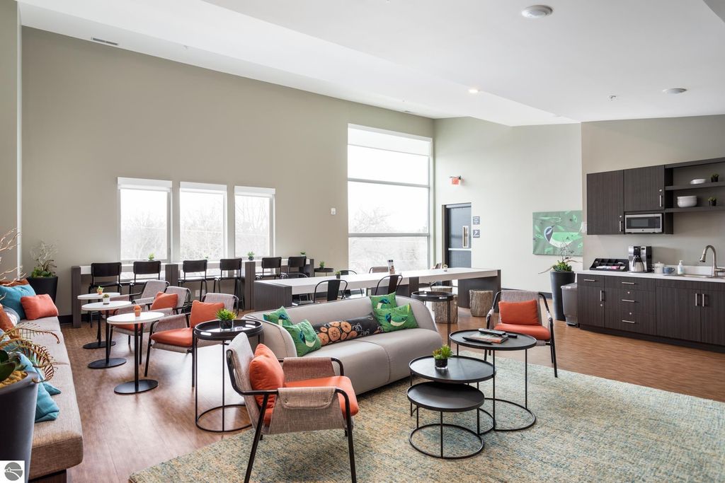 Image 22 of property listing at 630-203 Garfield Avenue, S # 203, Traverse City, MI 49686