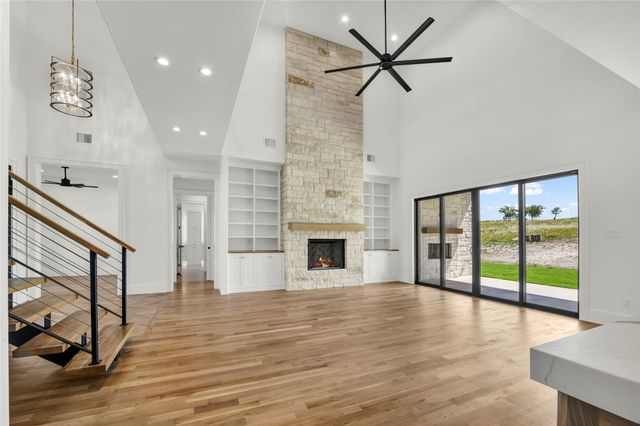 617 Hondo Crossing, Weatherford, TX 76087