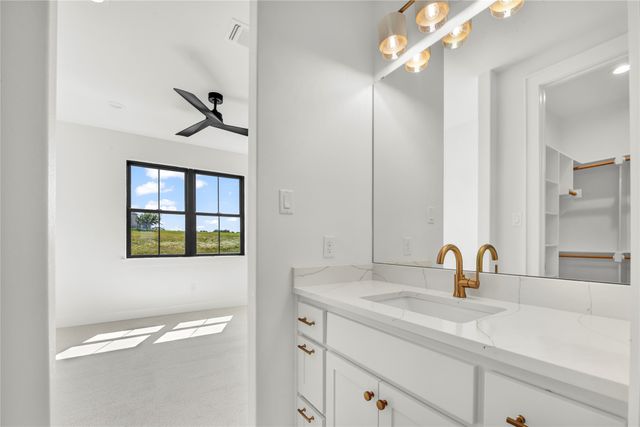 617 Hondo Crossing, Weatherford, TX 76087
