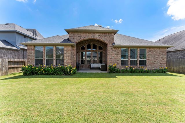1038 Bat Hawk Court, Conroe, TX 77385