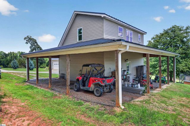 1051 Wild Deer Lane, Belton, SC 29627