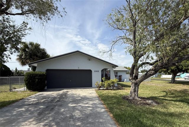 2302 15TH STREET W, Palmetto, FL 34221
