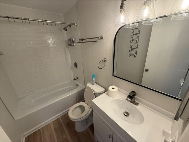 2302 15TH STREET W, Palmetto, FL 34221