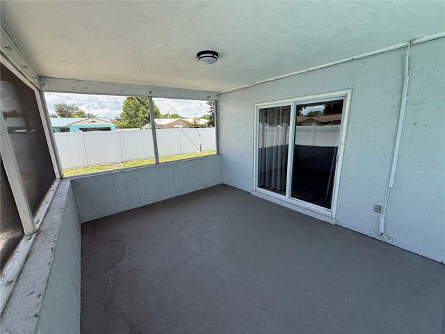 2302 15TH STREET W, Palmetto, FL 34221