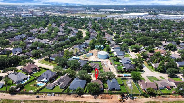 13114 Oak Ledge Drive, Houston, TX 77065