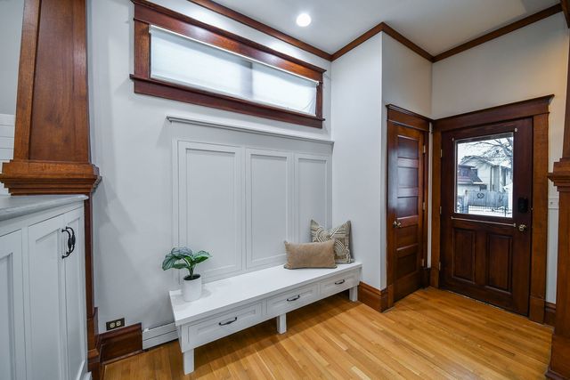 223 N Ellsworth Street, Naperville, IL 60540