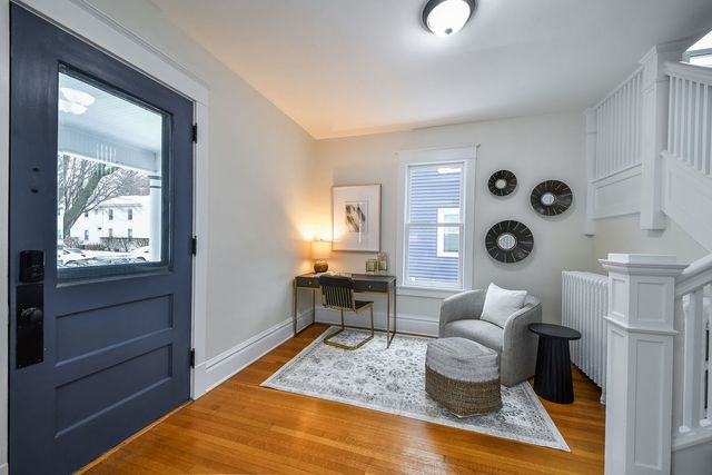 223 N Ellsworth Street, Naperville, IL 60540