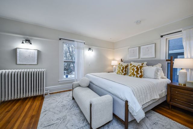 223 N Ellsworth Street, Naperville, IL 60540