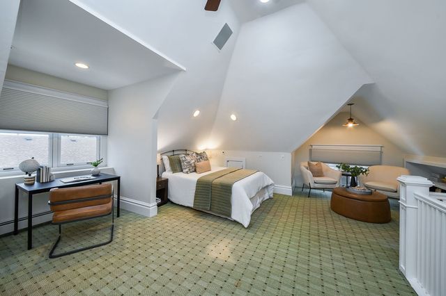 223 N Ellsworth Street, Naperville, IL 60540