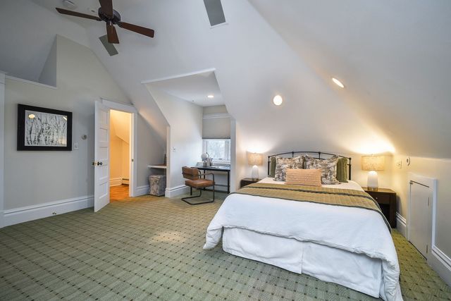 223 N Ellsworth Street, Naperville, IL 60540