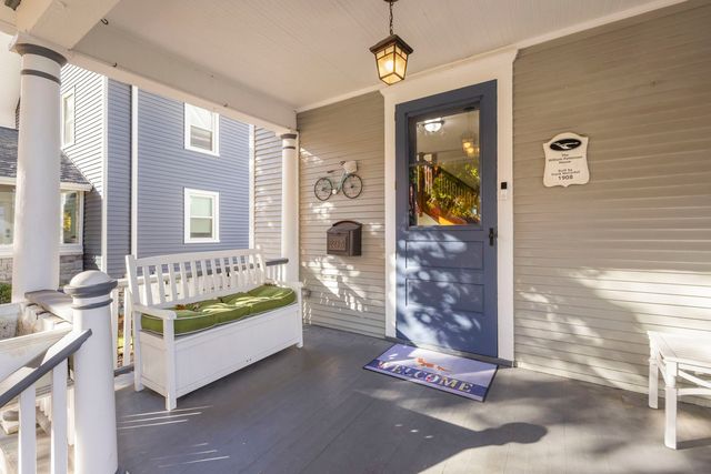 223 N Ellsworth Street, Naperville, IL 60540