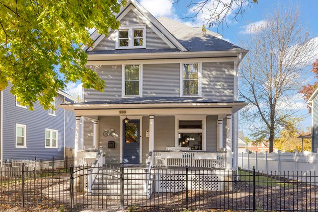 223 N Ellsworth Street, Naperville, IL 60540