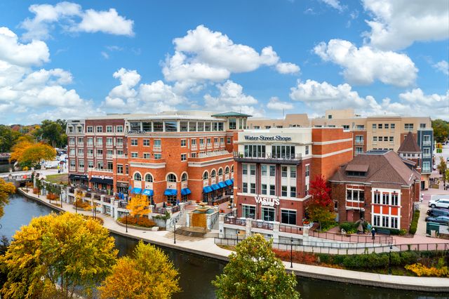 223 N Ellsworth Street, Naperville, IL 60540