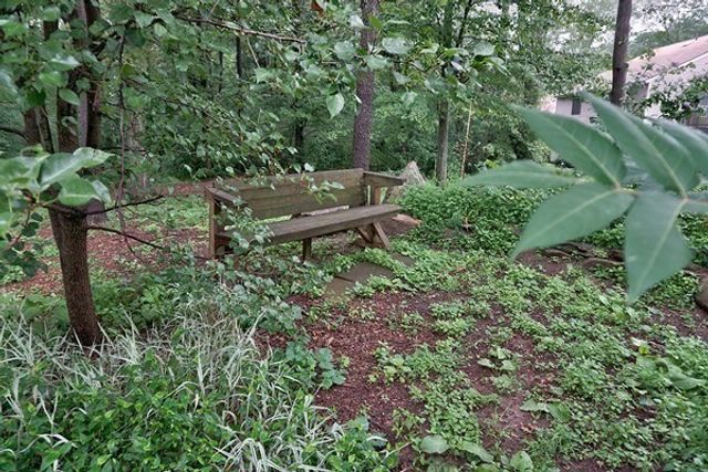 28 Thayer Pond Dr 12, Oxford, MA 01537