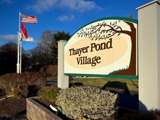 28 Thayer Pond Dr 12, Oxford, MA 01537