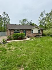 7105 Oak Tree Dr, Fairview, TN 37062