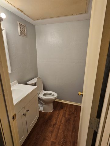 701 Towne House Lane, Richardson, TX 75081