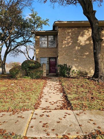 701 Towne House Lane, Richardson, TX 75081