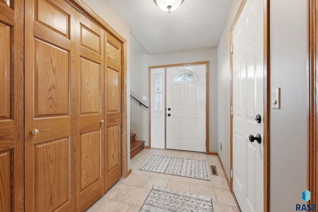 2601 S Rutgers Ave Avenue, Sioux Falls, SD 57106