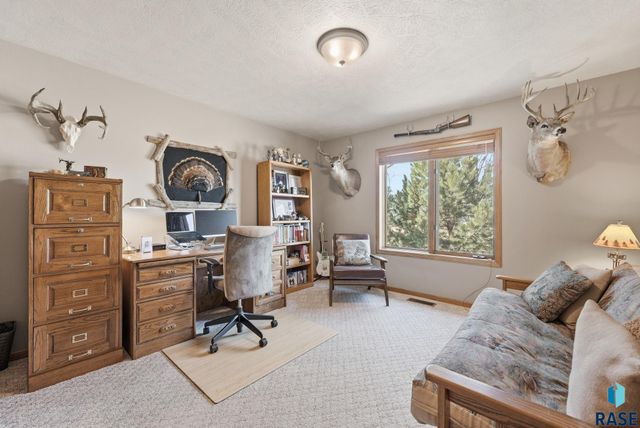 2601 S Rutgers Ave Avenue, Sioux Falls, SD 57106