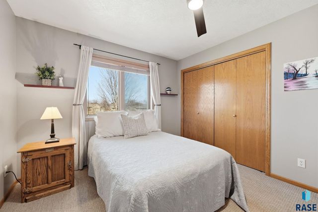 2601 S Rutgers Ave Avenue, Sioux Falls, SD 57106