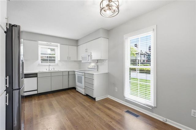 10240 Conser Street, Overland Park, KS 66212