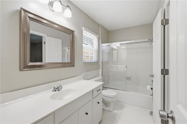 10240 Conser Street, Overland Park, KS 66212
