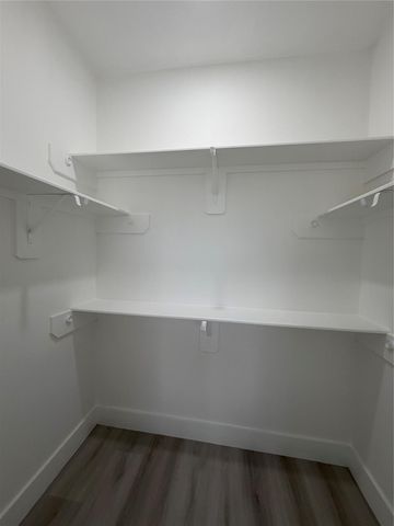 10123 Grover Lane B, Houston, TX 77041