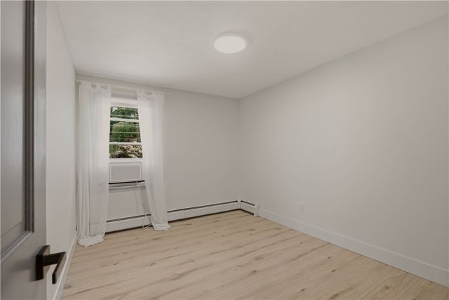 18 Waterman Street, Bristol, RI 02809